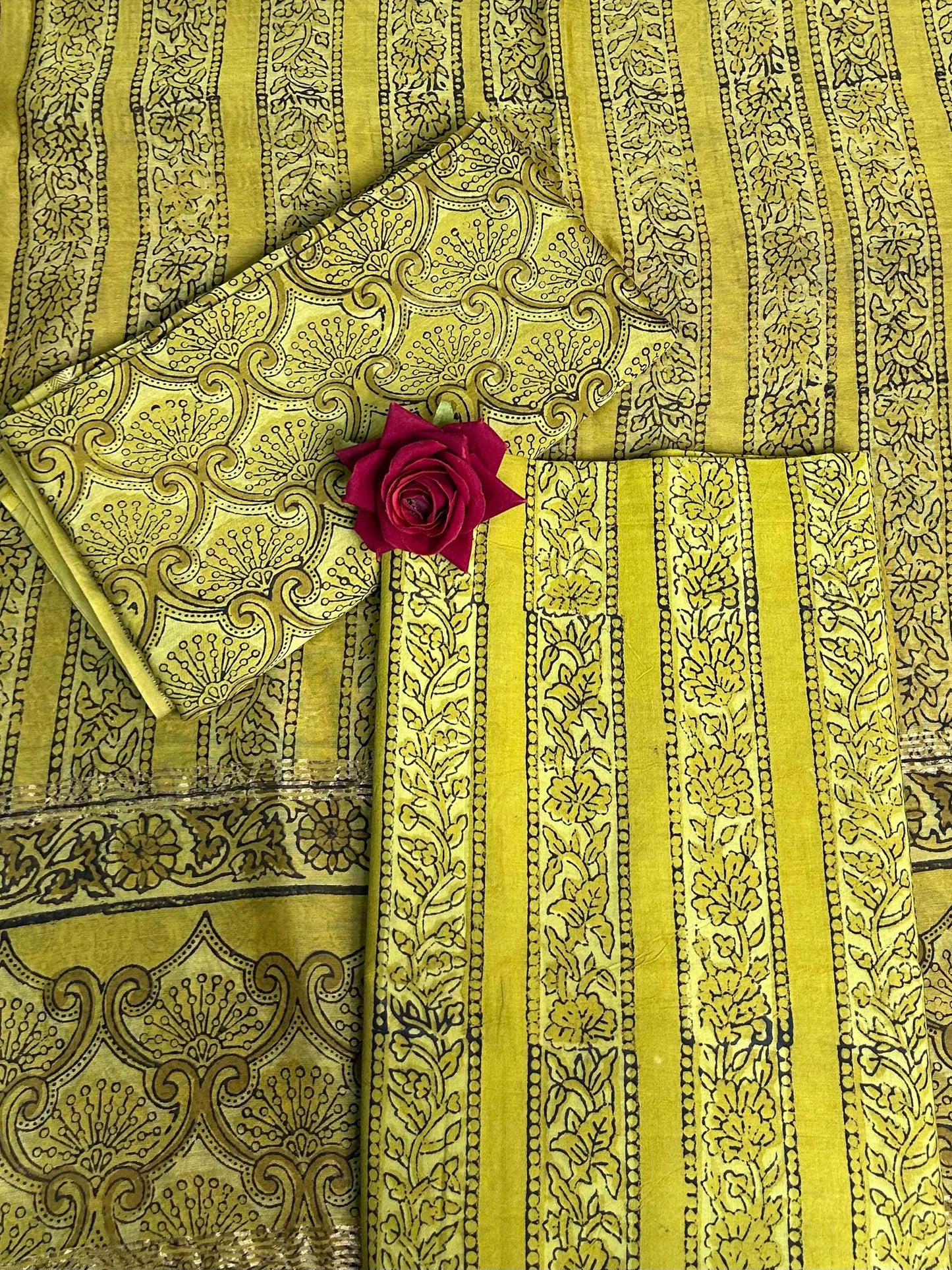 Chartreuse Green Vanaspati Maheshwari Suits