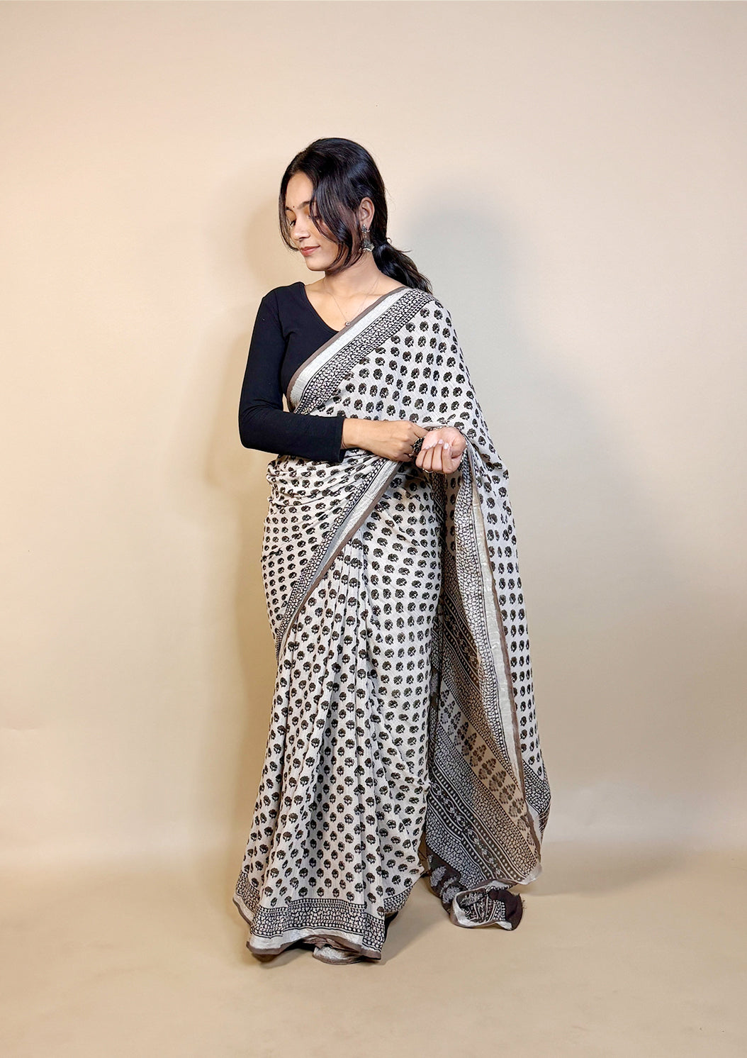 Handblock Printed Linen Saree Black 