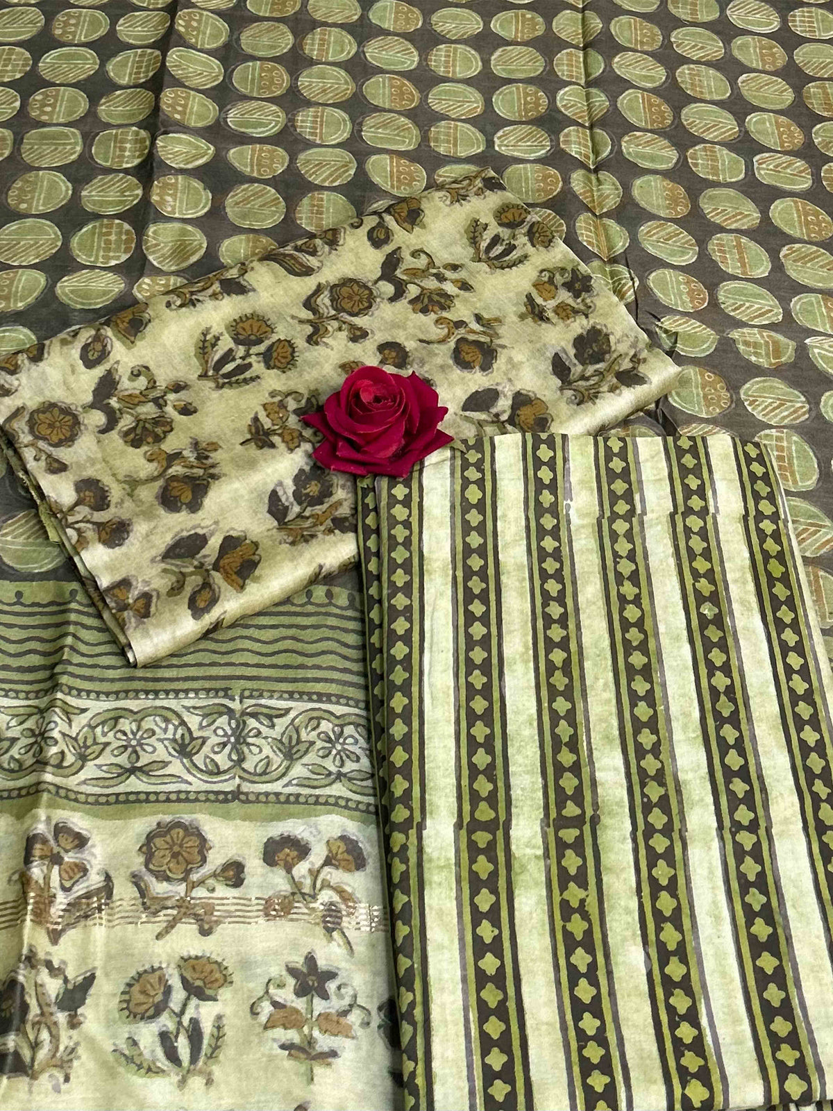 Chartreuse Green Vanaspati Maheshwari Suits