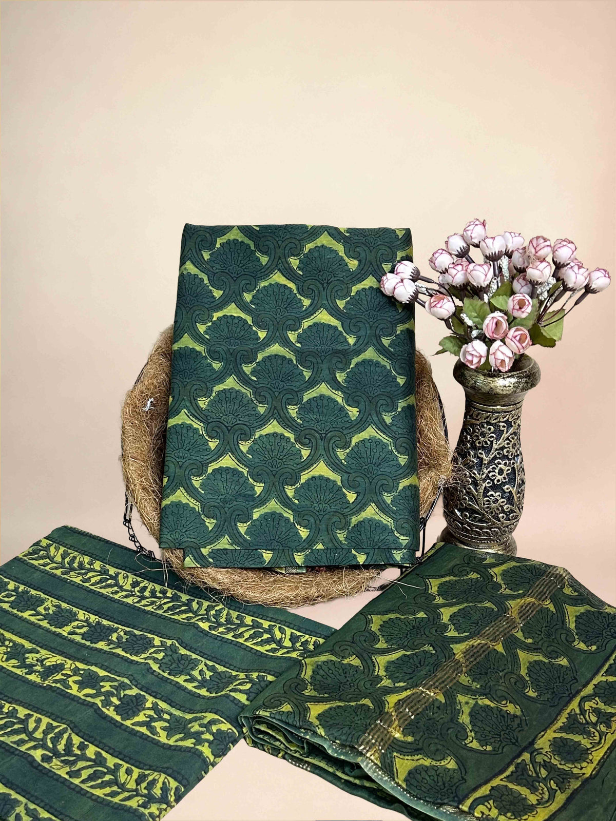Emerald Green Vanaspati Maheshwari Suits